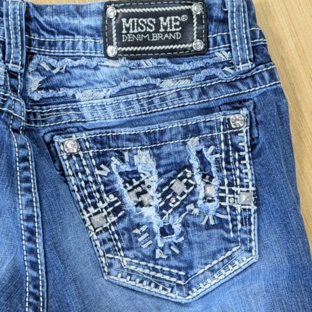 Miss Me Low Rise Bootcut Jeans Studded Distressed Embellished 30 Y2K‎ Festival
